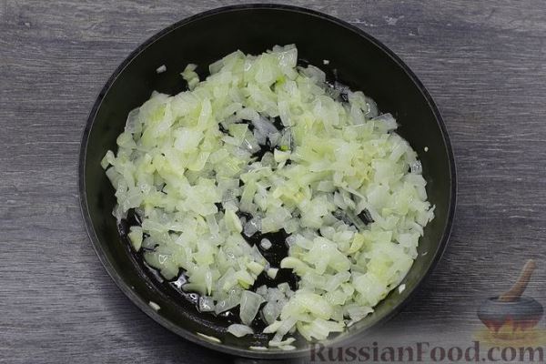 Рыба, запечённая под клюквенным соусом