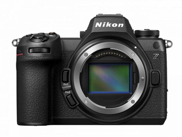 Nikon Z6 III имеет низкий динамический диапазон на ISO100. Ниже чем у Sony A6700